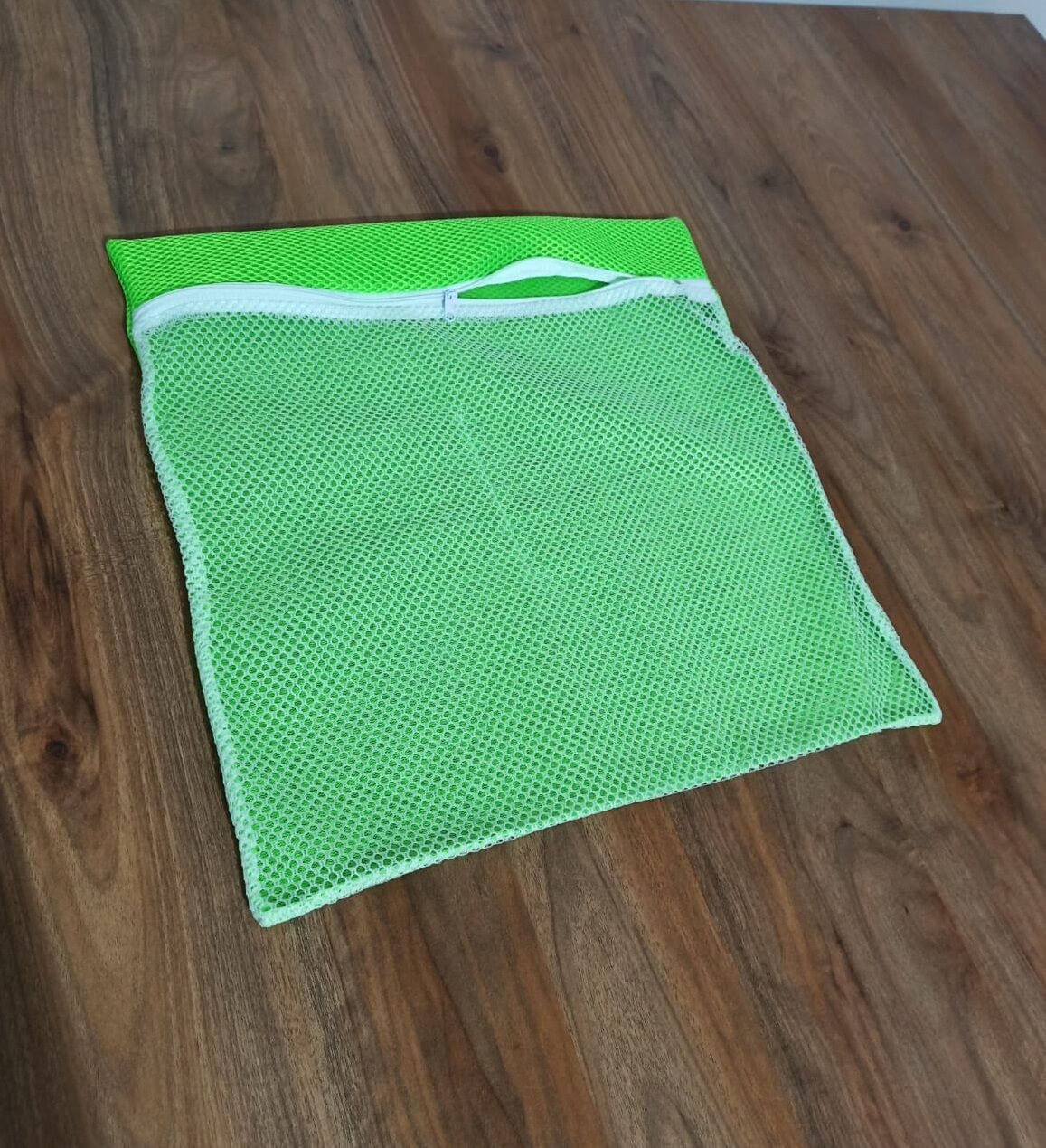 Yeşil - Fermuarlı - Hassas Çamaşır Terlik Ayakkabı Yıkama Filesi Büyük Boy - Lisinya Yeşil - Fermuarlı - Hassas Çamaşır Terlik Ayakkabı Yıkama Filesi Büyük Boy - Lisinya