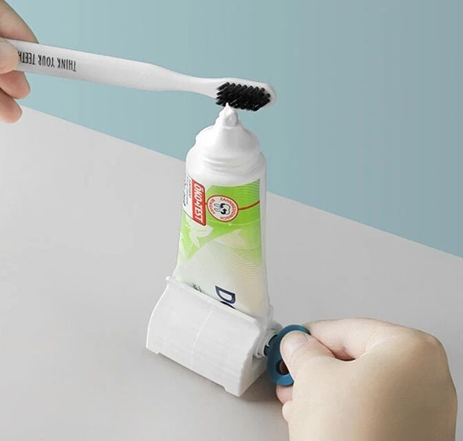 2 Adet Diş Macunu Tüp Krem Sıkma Aparatı Çevirmeli - Lisinya