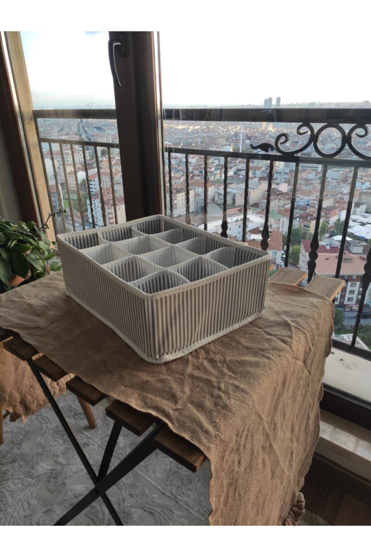 12 Bölmeli Pratik Bölmeli Çekmece Düzenleyici Organizer - Lisinya