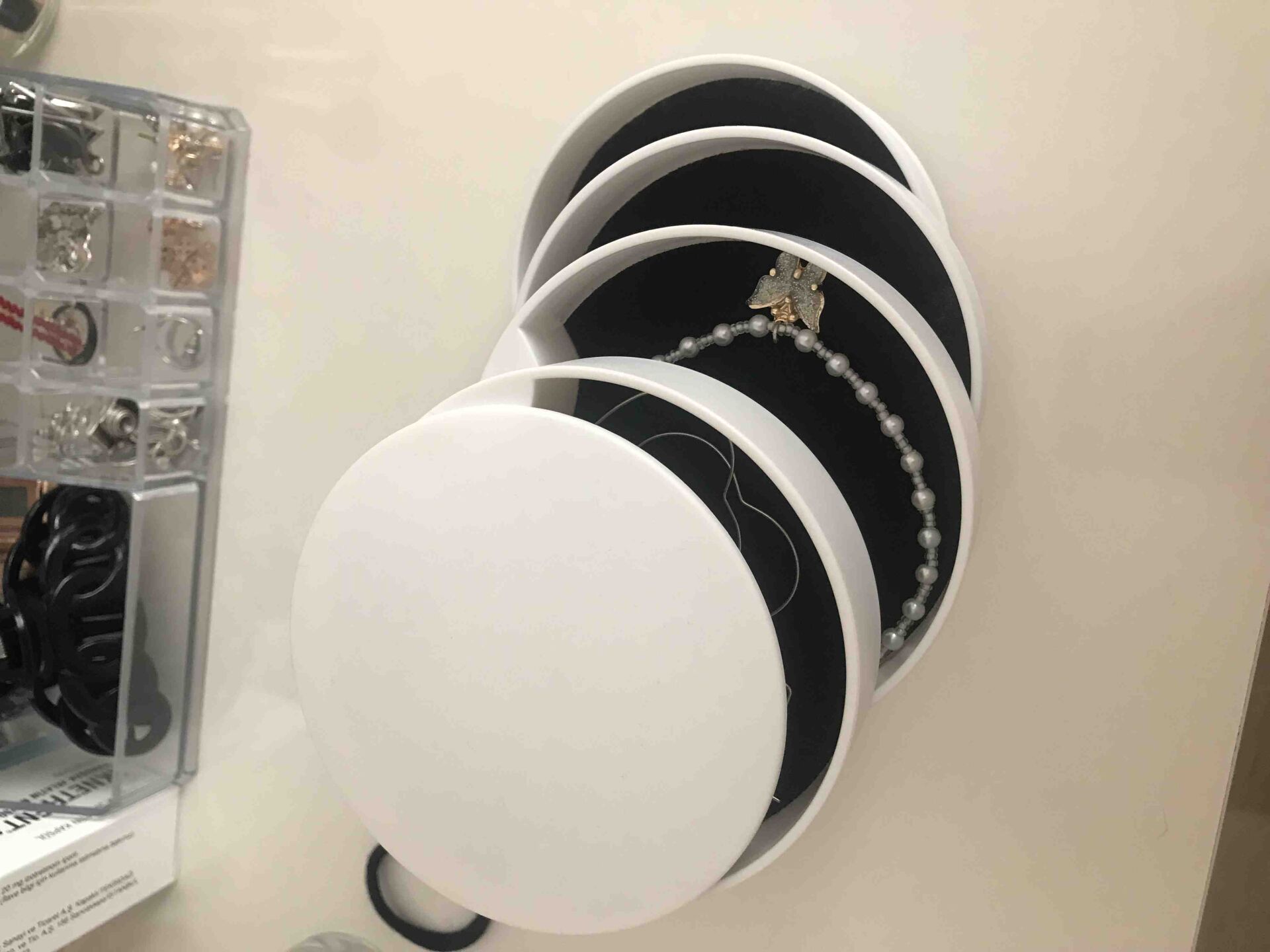 4 Katlı Dönebilen Silindir Takı Ve Makyaj Organizer Kutusu - Lisinya