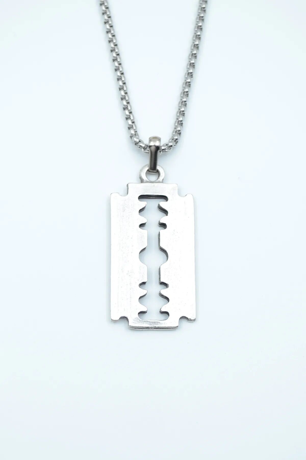 Jilet Çelik Kolye - Jilet Model Paslanmaz Gümüş Renk Çelik Kolye - Lisinya