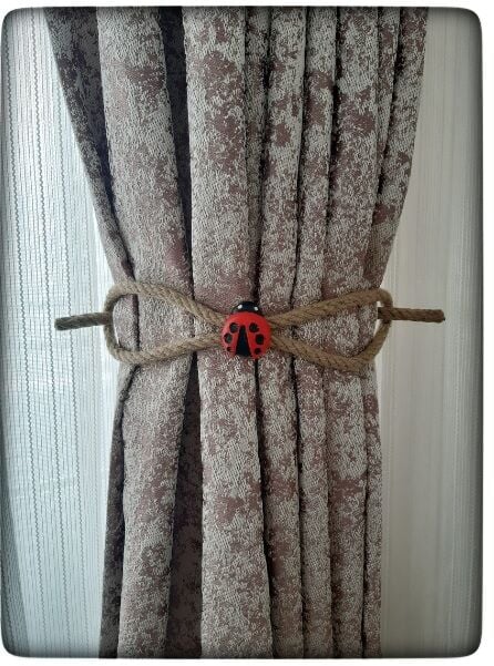 Braçol Kanat Perde Tokası Tül Perde Tutucu Perde Süs Uğur Böceği İle Uğur Gelsin - Lisinya Braçol Kanat Perde Tokası Tül Perde Tutucu Perde Süs Uğur Böceği İle Uğur Gelsin - Lisinya