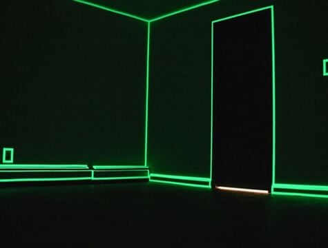 Fosforlu Şerit Karanlıkta Işık Veren (4 Metre) - Lisinya Fosforlu Şerit Karanlıkta Işık Veren (4 Metre) - Lisinya