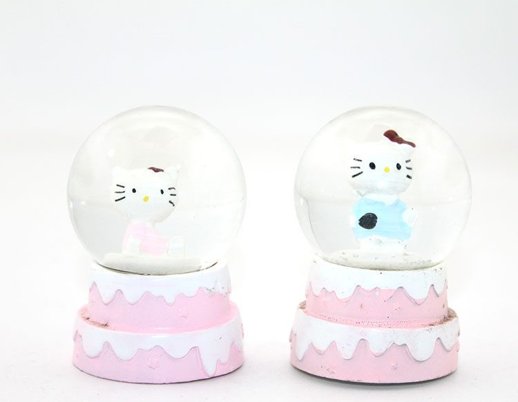 Minik Hello Kitty Işıklı Kar Küresi 7 Cm Alk1775