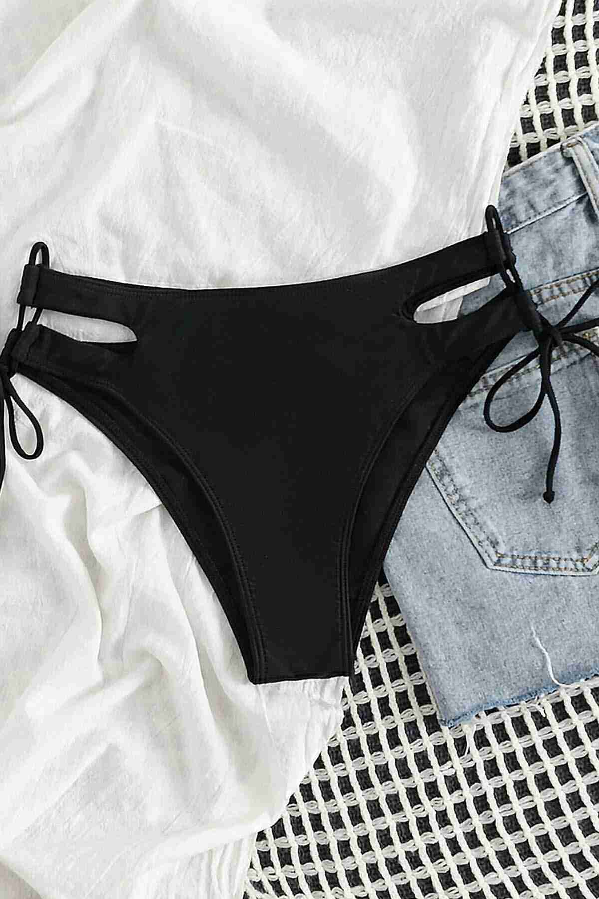 Özel Tasarım Yandan Bağlamalı Bikini Altı Siyah (Lisinya)