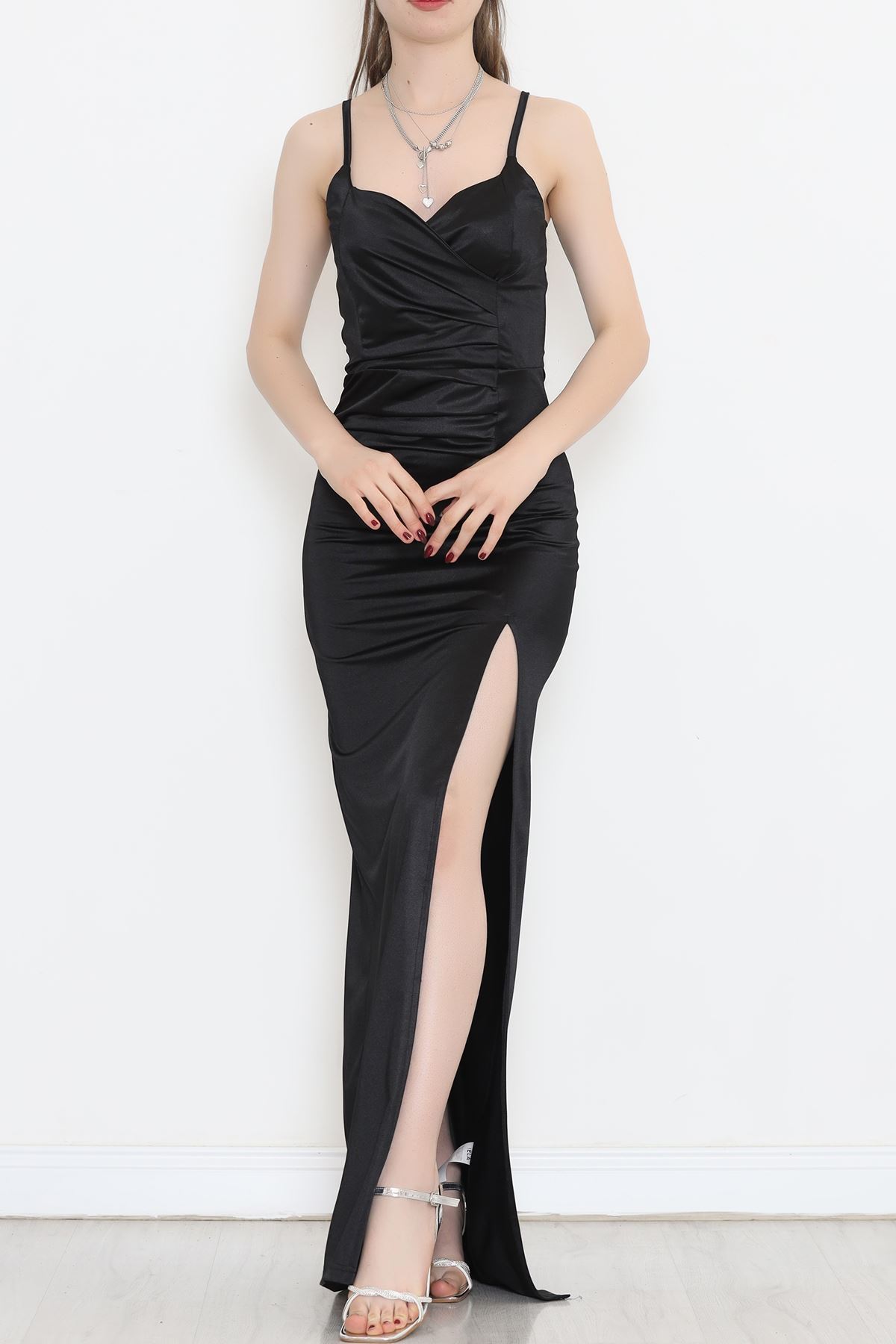 Lisinya275 İp Askı Drapeli Yırtmaçlı Saten Elbise Siyah