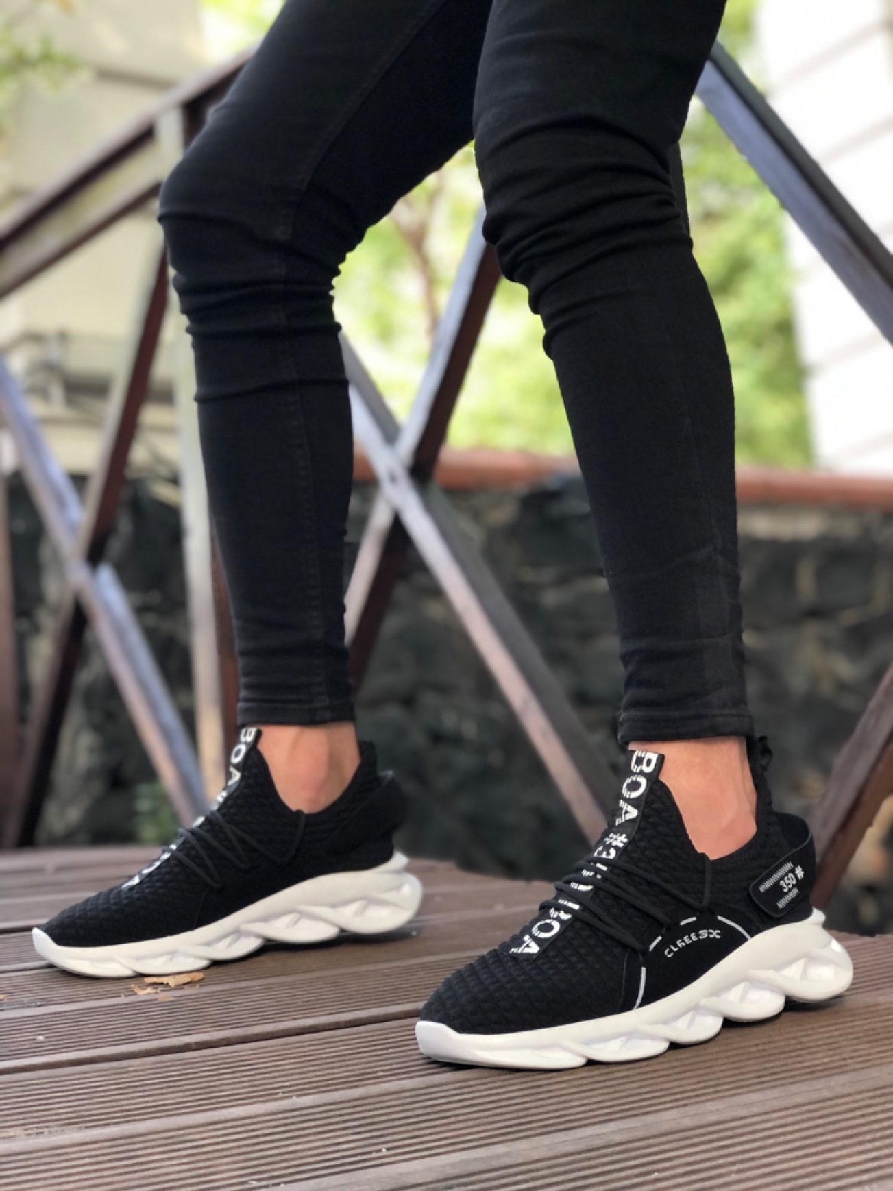 Lisinya946 Yüksek Taban Tarz Sneakers Cırt Detaylı Siyah Beyaz Tabanlı Erkek Spor Ayakkabısı