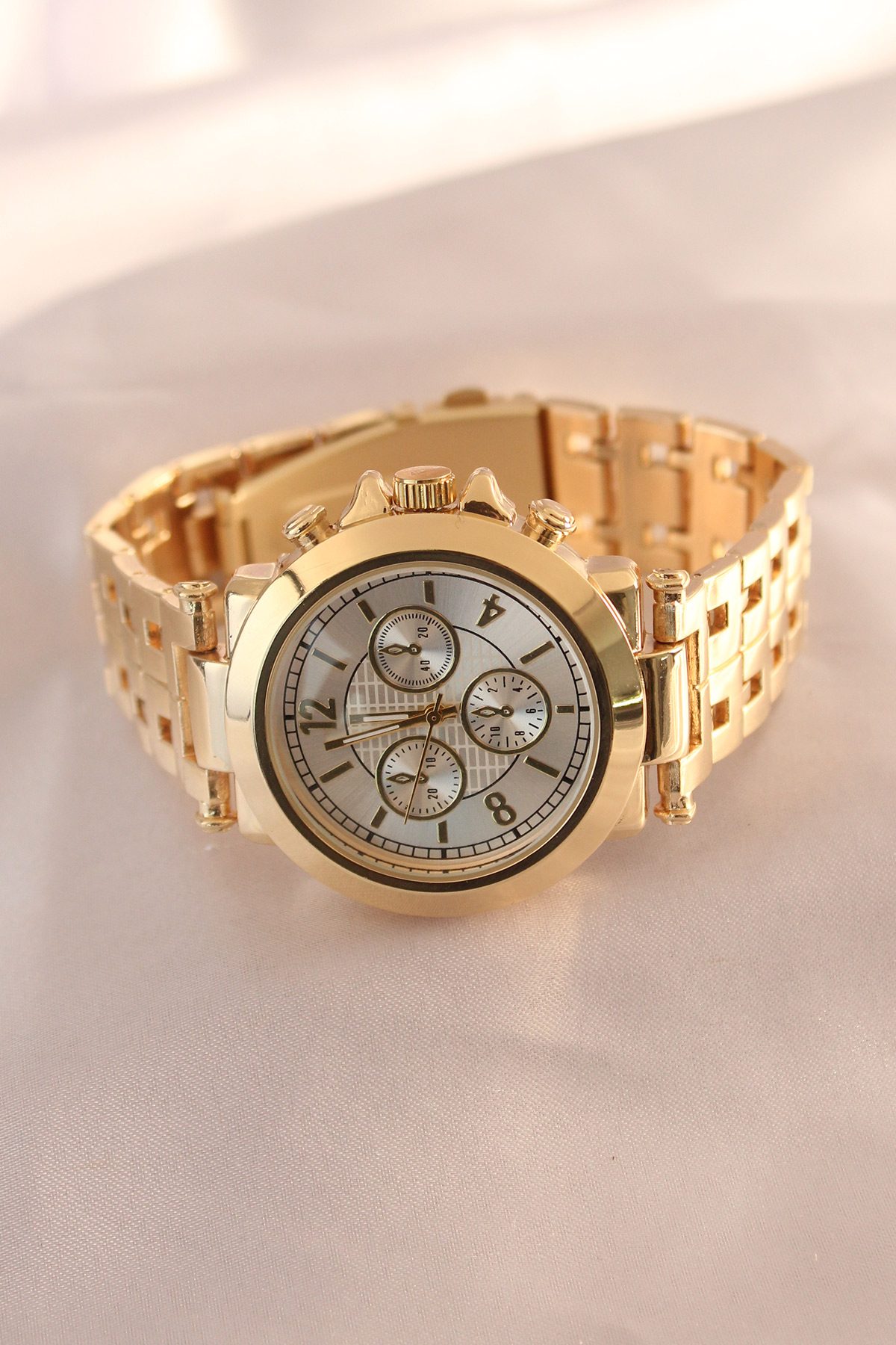 Lisinya943  Gold Renk Metal Kordon Beyaz İç Tasarım Kadın Saat
