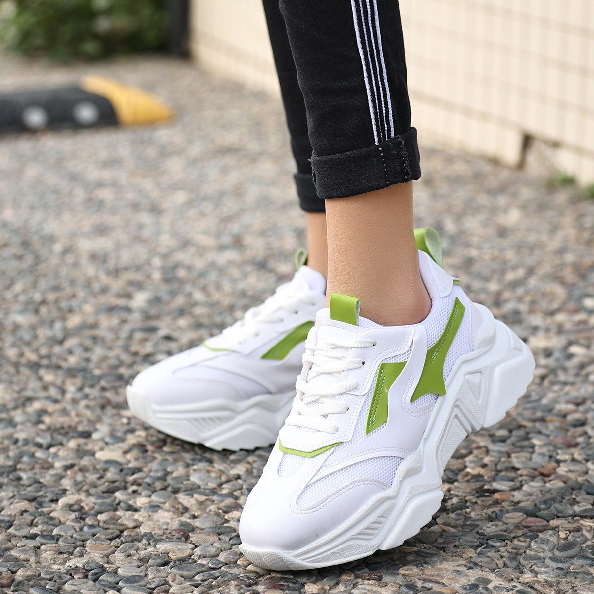 Lisinya943 Beyaz Cilt Yeşil Detaylı Bağcıklı Spor Ayakkabı