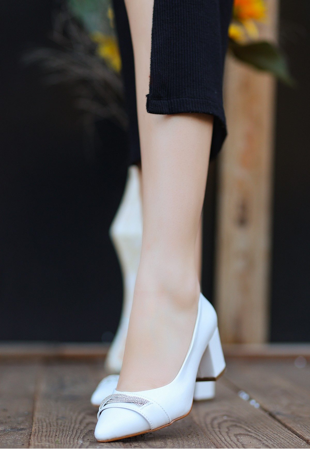 Lisinya943 Beyaz Cilt Topuklu Ayakkabı