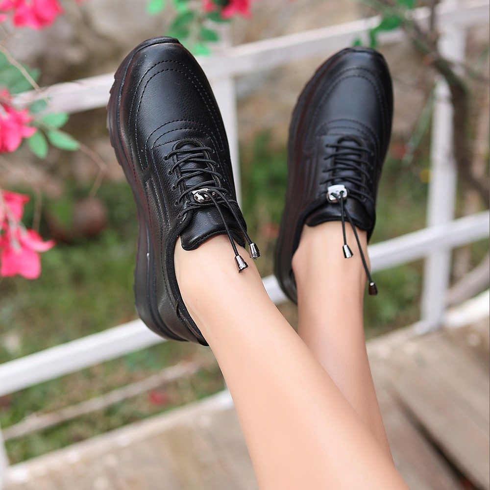 Lisinya943 Siyah Cilt  Bağcıklı Spor Ayakkabı
