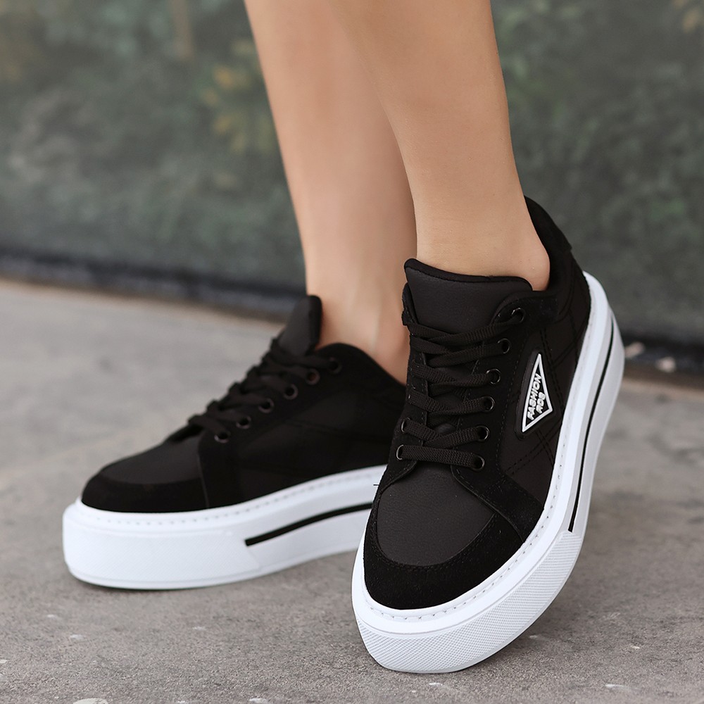Lisinya943 Siyah Cilt Beyaz Tabanlı Bağcıklı Spor Ayakkabı