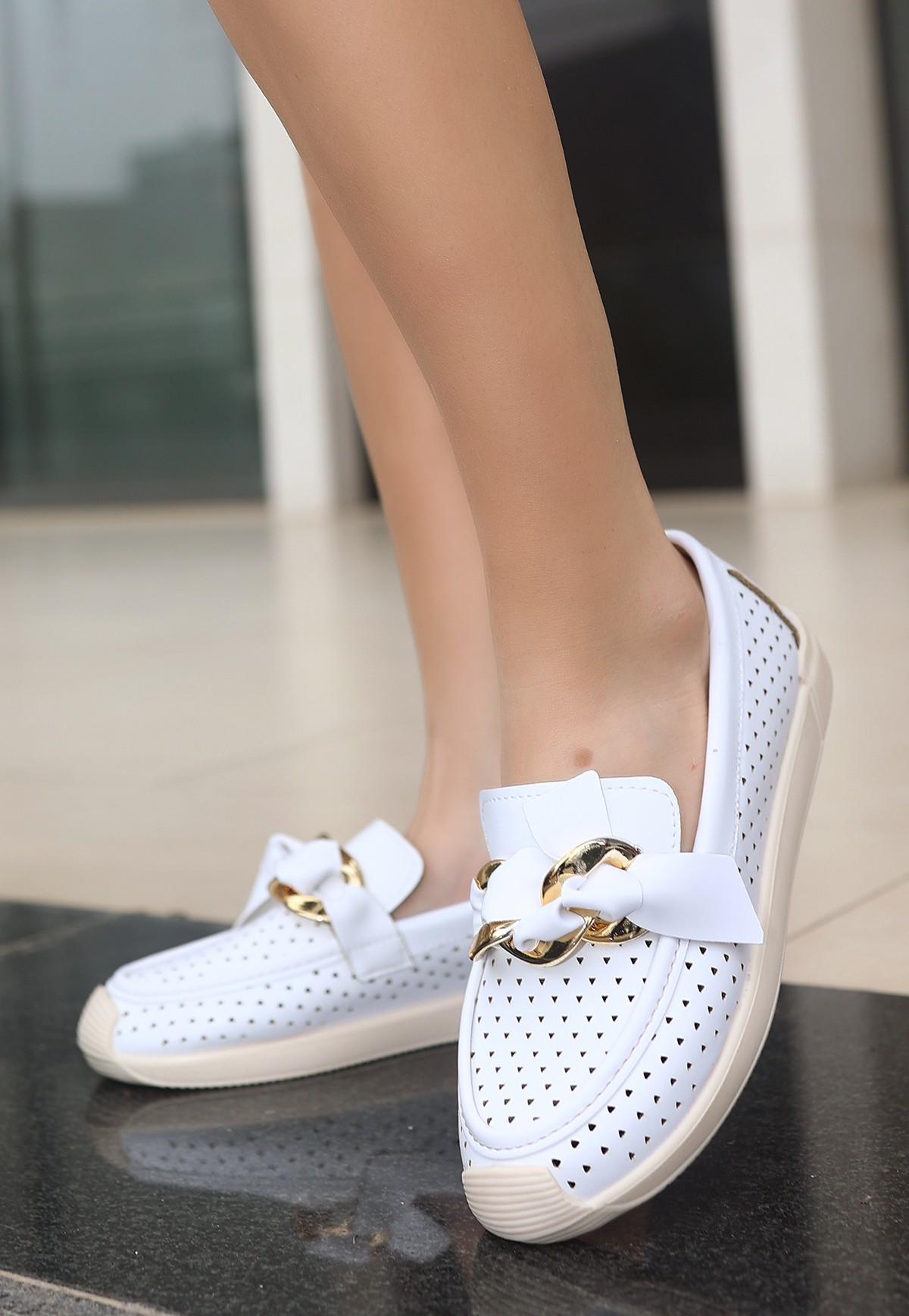 Lisinya943 Beyaz Cilt Babet Ayakkabı