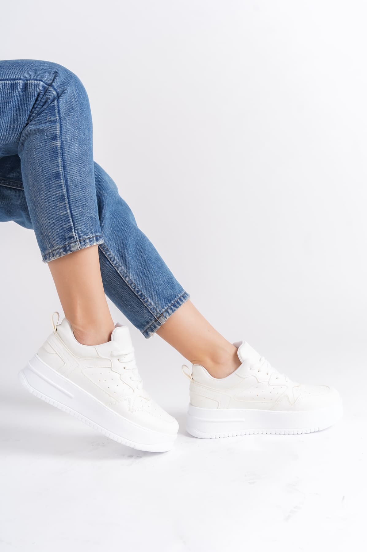 Lisinya948  Bağcıklı Ortopedik Taban Kadın Sneaker Ayakkabı BT Kırık Beyaz