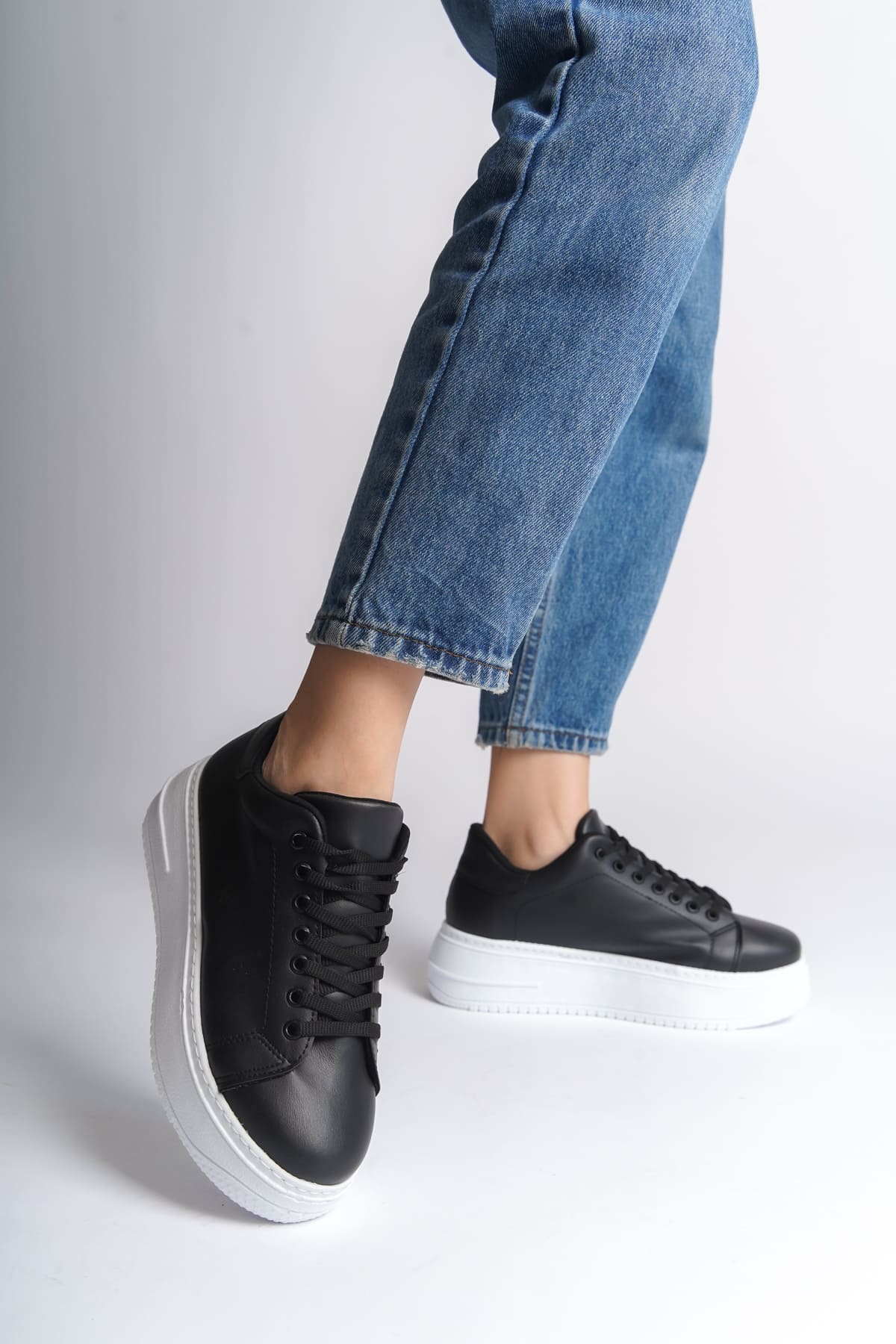 Lisinya948  Bağcıklı Ortopedik Taban Kadın Sneaker Ayakkabı BT Siyah