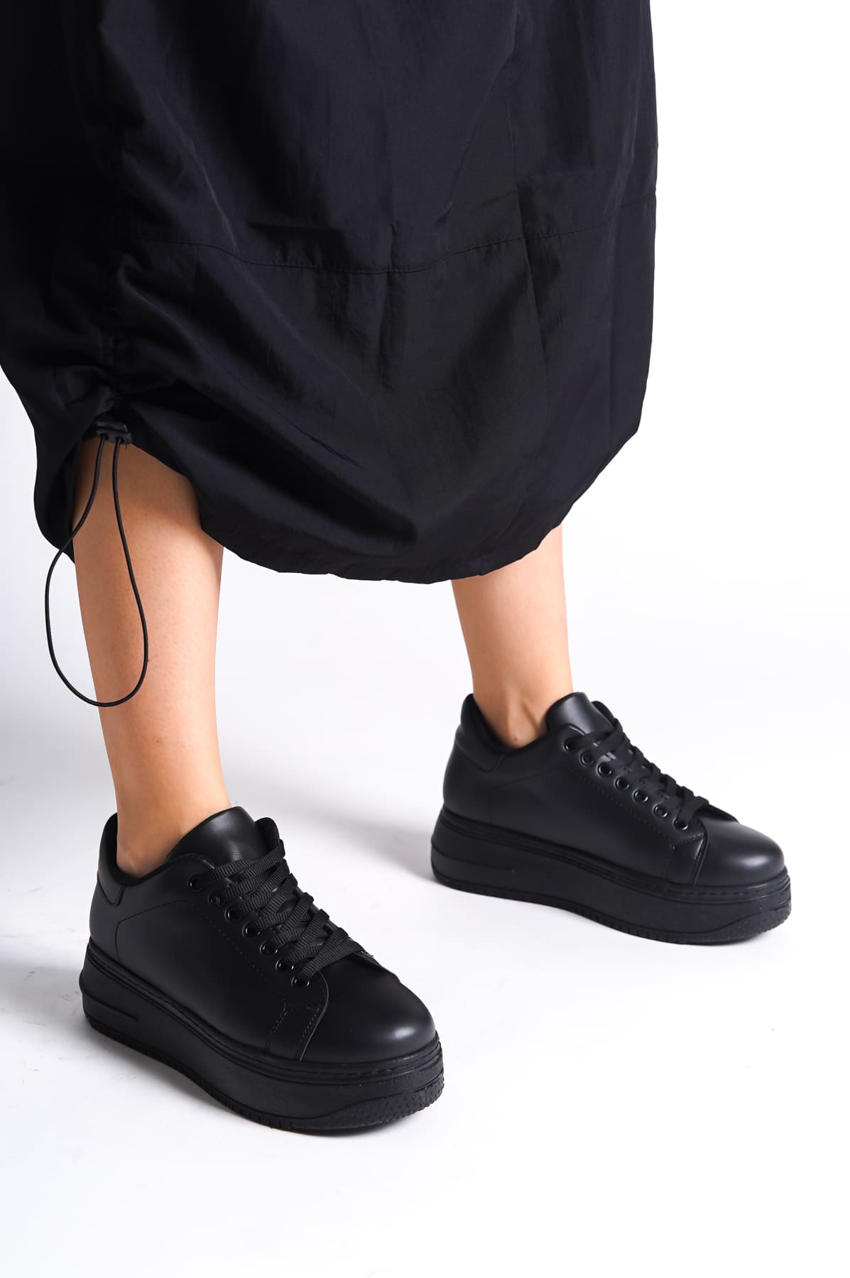 Lisinya948  Bağcıklı Ortopedik Taban Kadın Sneaker Ayakkabı ST Siyah