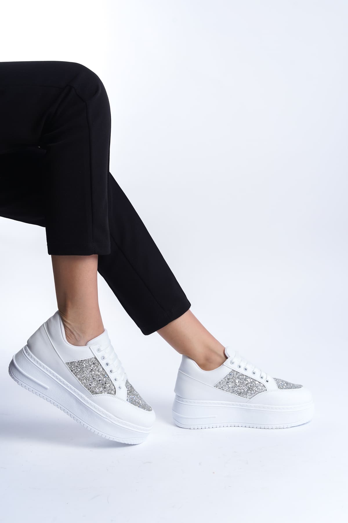 Lisinya948  Bağcıklı Ortopedik Taban Simli Kadın Sneaker Ayakkabı BT Beyaz
