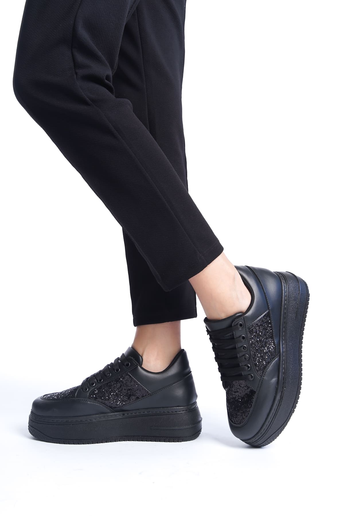 Lisinya948  Bağcıklı Ortopedik Taban Simli Kadın Sneaker Ayakkabı ST Siyah