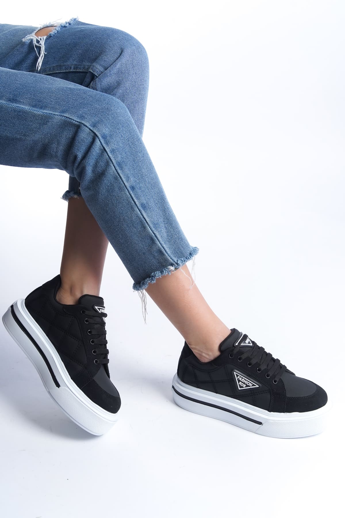 Lisinya948  Bağcıklı Ortopedik Taban Desenli Kadın Sneaker Ayakkabı BT Siyah