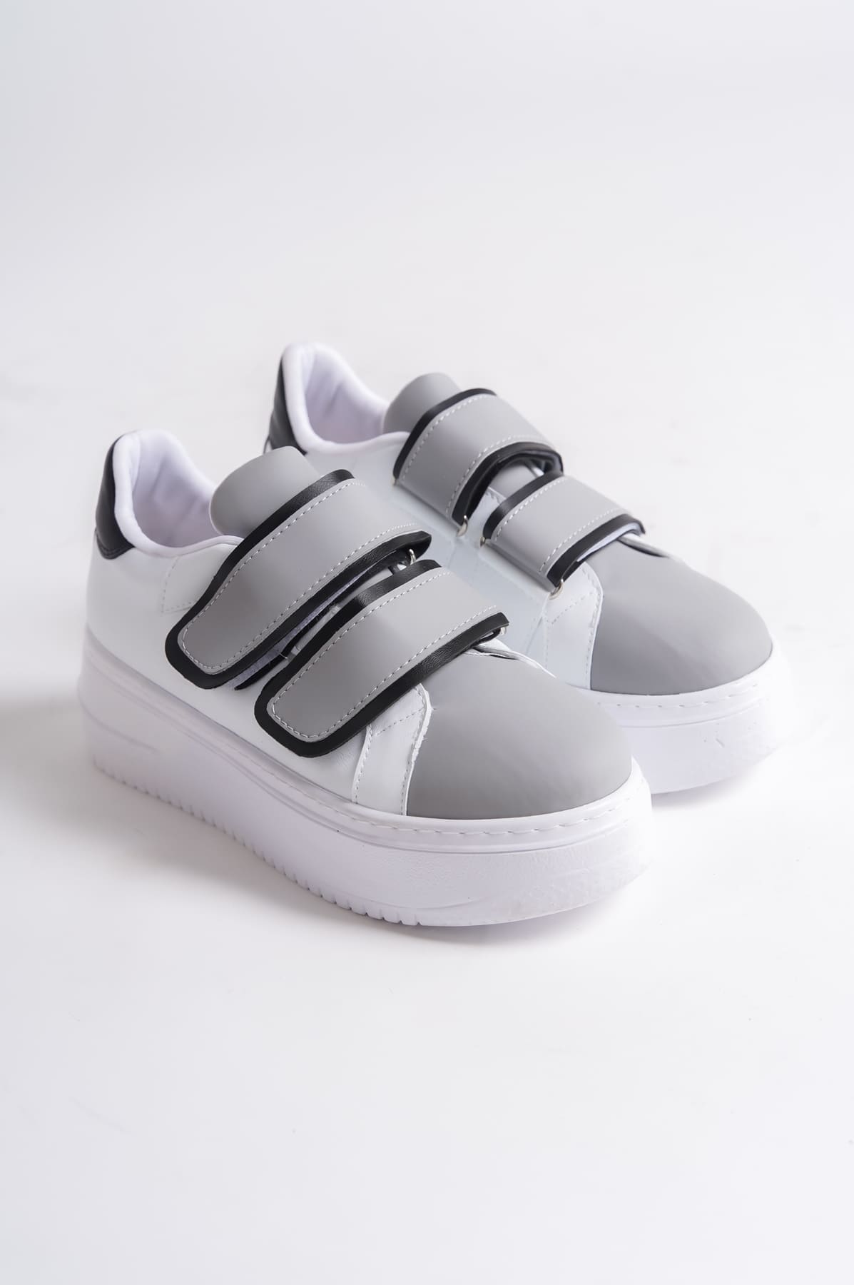 Lisinya948  Bağcıksız Cırt Cırtlı Ortopedik Taban Kadın Sneaker Ayakkabı BT Beyaz/Gri