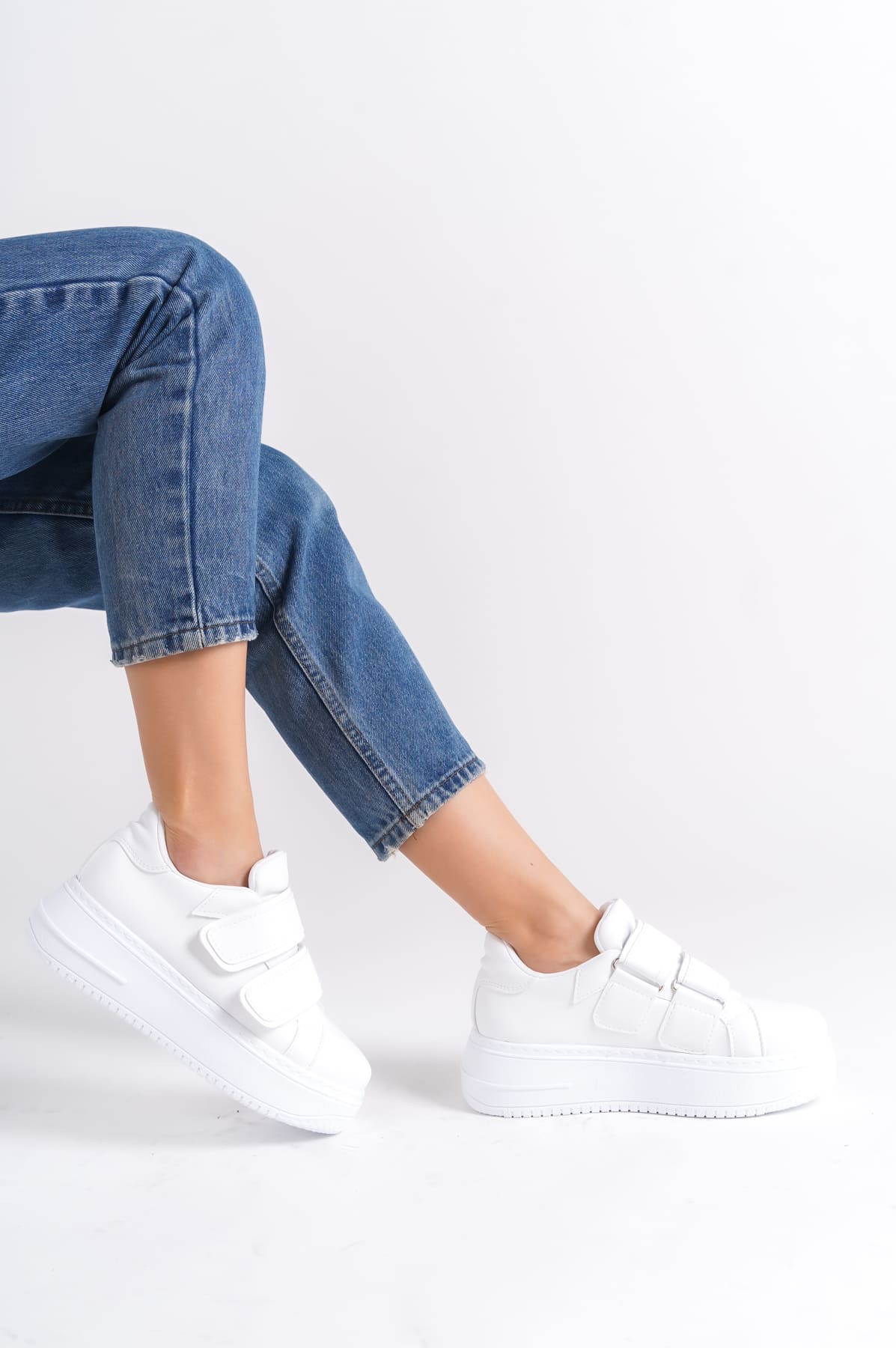 Lisinya948  Bağcıksız Cırt Cırtlı Ortopedik Taban Kadın Sneaker Ayakkabı BT Beyaz