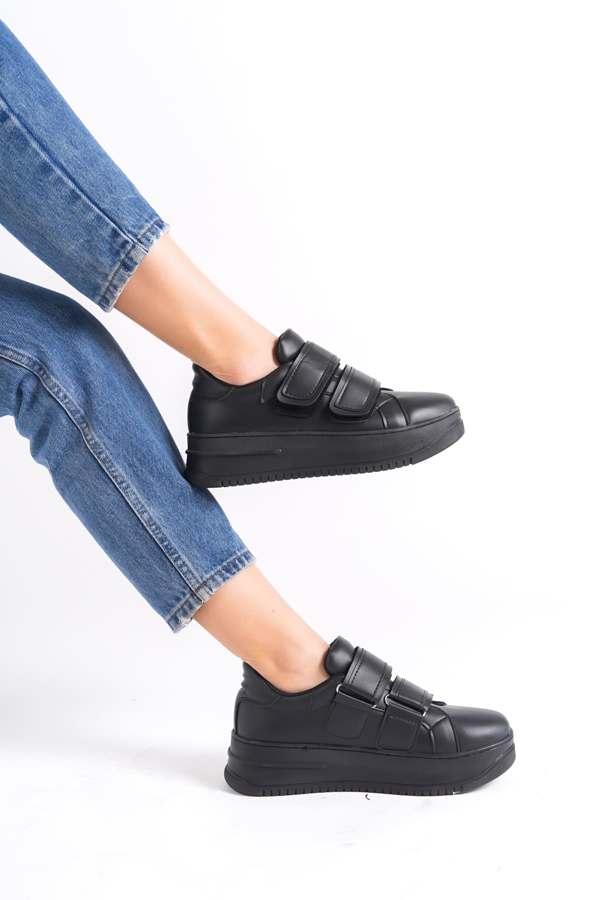 Lisinya948  Bağcıksız Cırt Cırtlı Ortopedik Taban Kadın Sneaker Ayakkabı ST Siyah