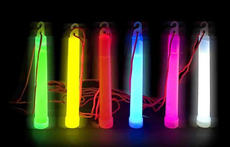 Karanlıkta Yanan Asılabilir ip Aparatlı Glow Stick Kolye Glow Stick Lamba 6 Adet 6 Renk 15 cm (Lisinya)