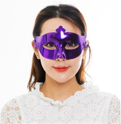 Mor Renk Kostüm Partisi Ekstra Parlak Balo Maskesi 15x10 cm (Lisinya)