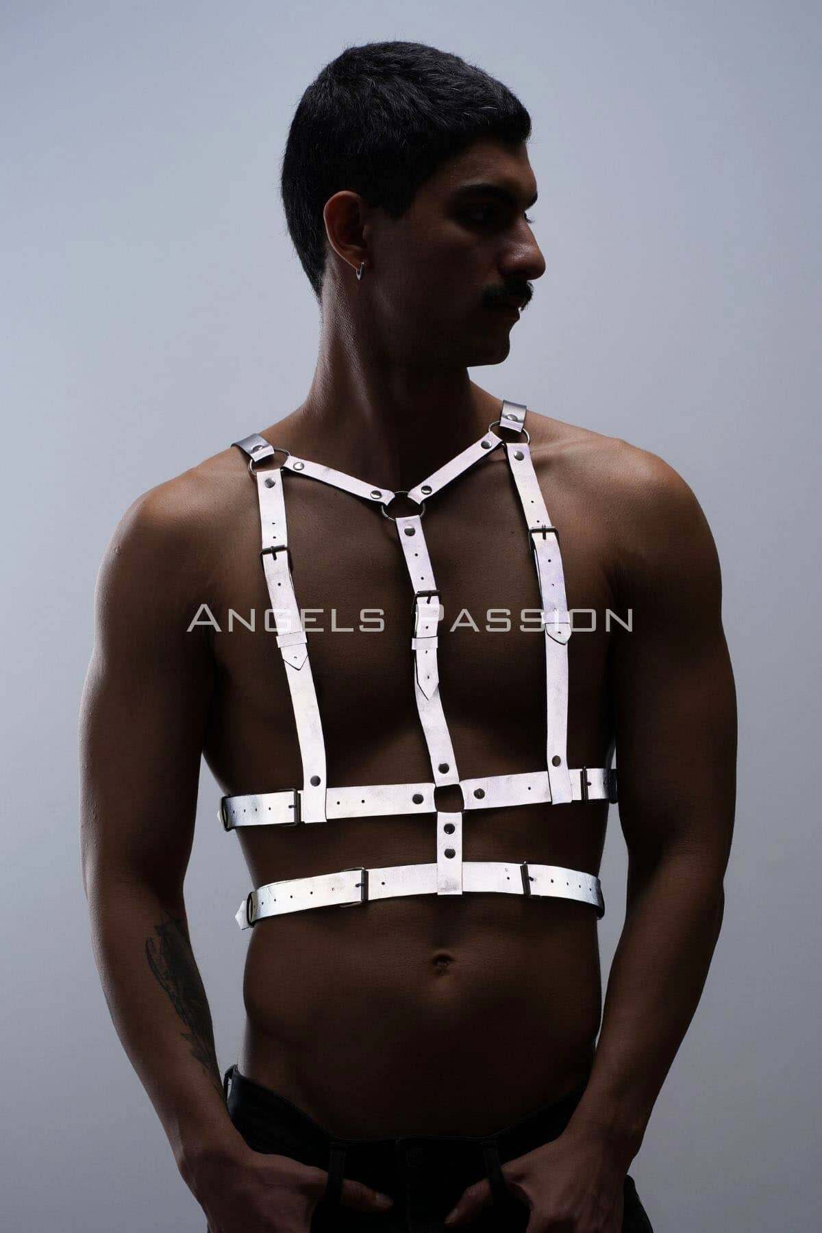 Lisinya41 Reflektörlü (Karanlıkta Parlayan) Göğüs Harness, Clubwear, Tarz Erkek Vücut Aksesuar - Ürün Rengi:Beyaz Reflektör